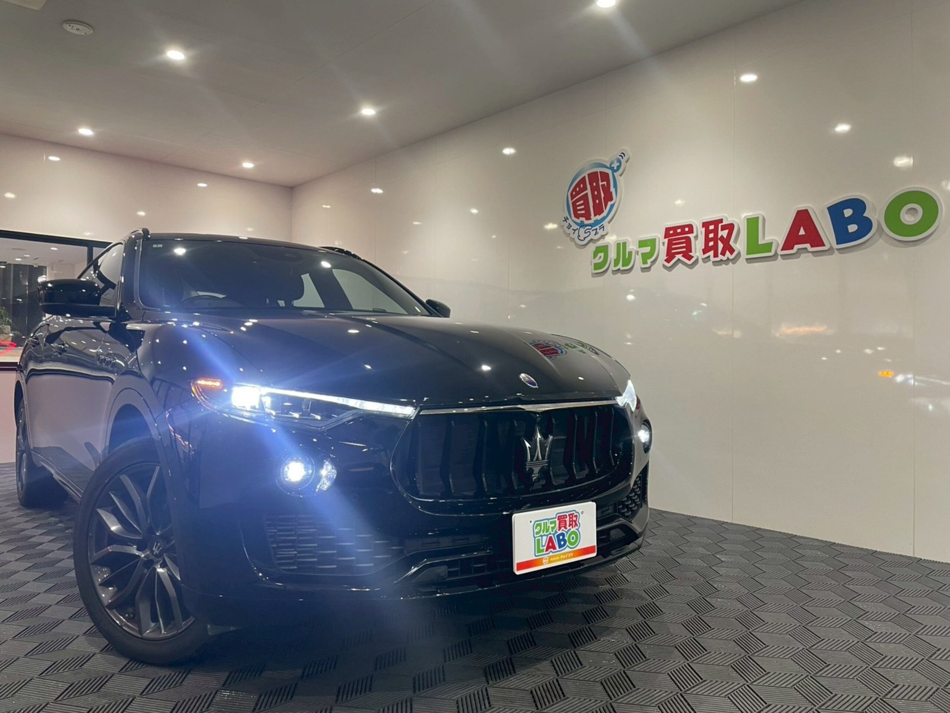 MASERATI LEVANTE - View 1