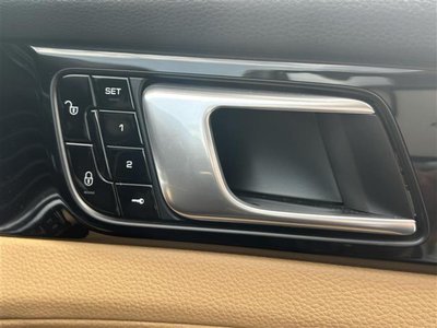 PORSCHE PANAMERA - 8