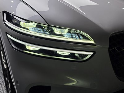 2023 GENESIS GV70 photo 9
