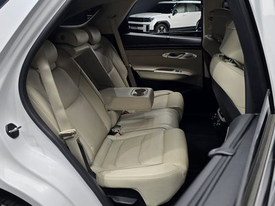 صورة مصغرة 16 لـ 2023 Genesis GV70