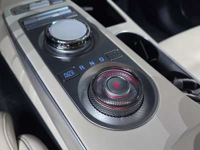 صورة مصغرة 12 لـ 2023 Genesis GV70