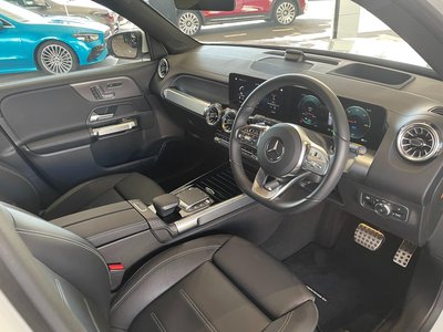 MERCEDES-BENZ EQB - 7