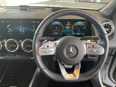 MERCEDES-BENZ EQB - 8