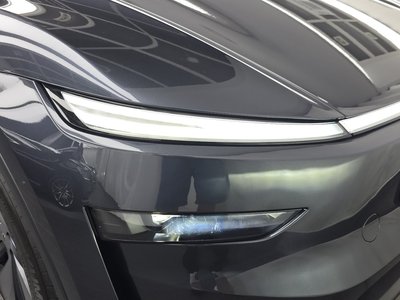 2025 Tesla MODEL Y photo 9