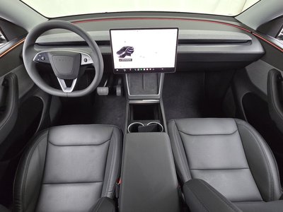 2025 Tesla MODEL Y photo 5