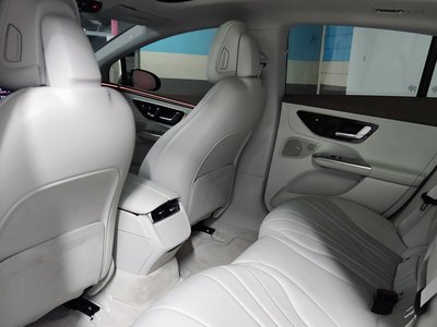 2024 Mercedes-BENZ EQE 照片 4