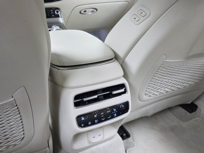 2025 Genesis ELECTRIFIED GV70 thumbnail 30