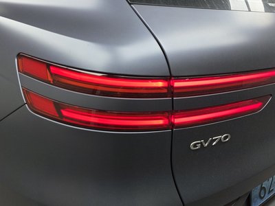 صورة 10 لـ 2025 Genesis ELECTRIFIED GV70