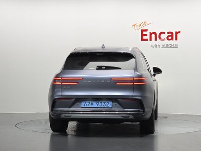 صورة 4 لـ 2025 Genesis ELECTRIFIED GV70