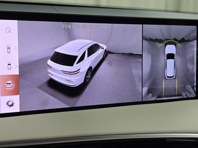 2025 Genesis ELECTRIFIED GV70 thumbnail 21