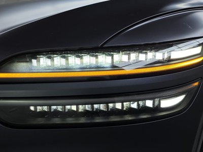 صورة 9 لـ 2025 Genesis ELECTRIFIED GV70