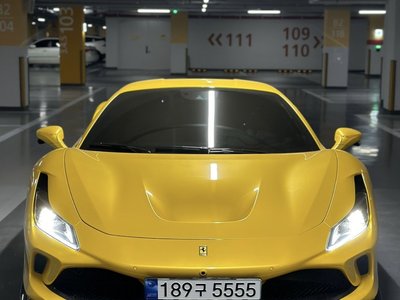 FERRARI F8 TRIBUTO - 2