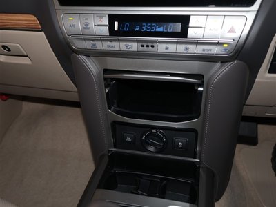 صورة مصغرة 11 لـ 2023 Toyota LAND CRUISER PRADO