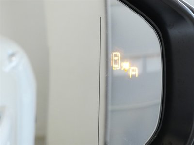 TOYOTA CROWN SPORT - 10