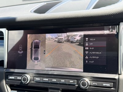 2020 Porsche MACAN — миниатюра 12