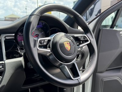 2020 Porsche MACAN — фото 10