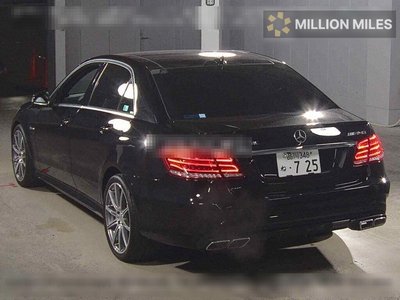 MERCEDES-BENZ E-CLASS - 2