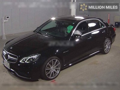 MERCEDES-BENZ E-CLASS - 4