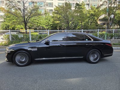 2023 Genesis G90 (RS4) photo 1