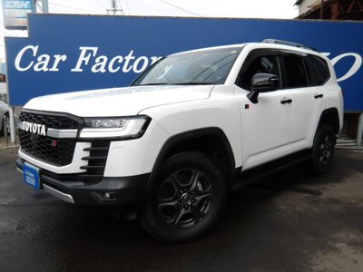 TOYOTA LAND CRUISER 300 - 1