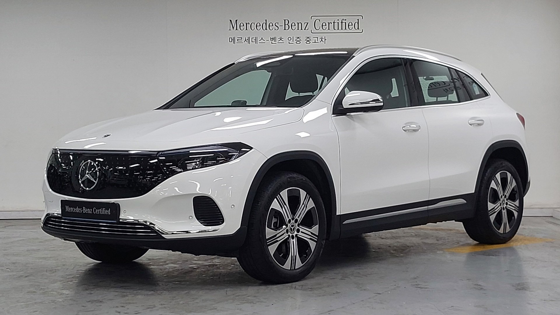 MERCEDES-BENZ EQA - View 1