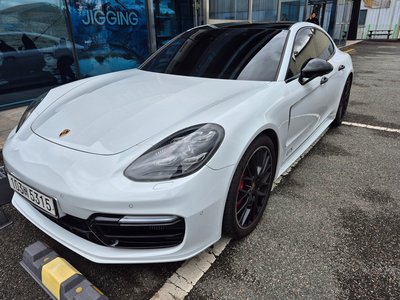 PORSCHE PANAMERA - 2