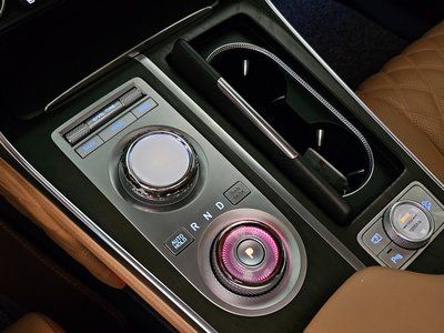 2023 Genesis GV80 — миниатюра 13