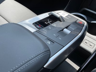 صورة مصغرة 35 لـ 2025 BMW X1