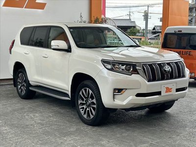TOYOTA LAND CRUISER PRADO - 8