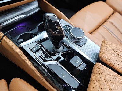 BMW 5 SERIES - 9