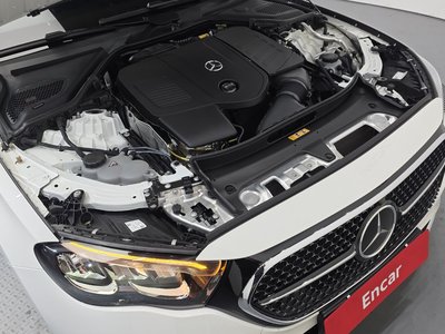 MERCEDES-BENZ E-CLASS - 7