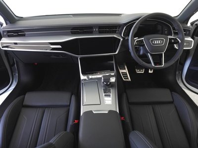 2026 AUDI A6 AVANT photo 5