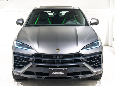 LAMBORGHINI URUS - 7