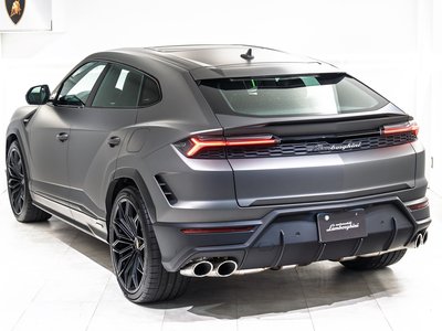 LAMBORGHINI URUS - 9