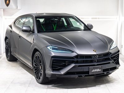 LAMBORGHINI URUS - 2