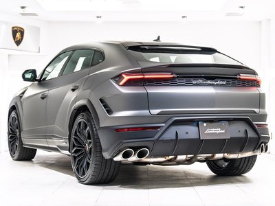 LAMBORGHINI URUS - 8