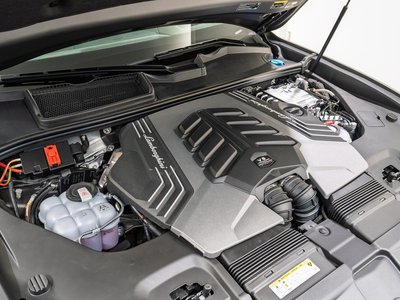 LAMBORGHINI URUS - 3