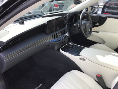 2022 Lexus LS 缩略图 235