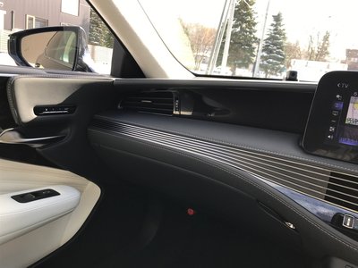 2022 Lexus LS 缩略图 249