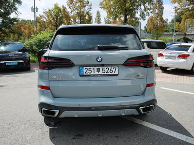 2025 BMW X5 photo 3