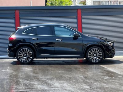 MERCEDES-BENZ GLA - 9