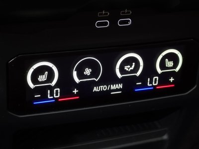 صورة مصغرة 18 لـ 2025 BMW 5 SERIES
