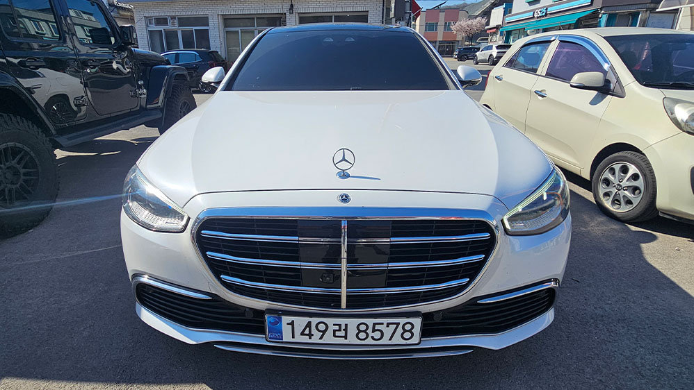 MERCEDES-BENZ S-CLASS - View 1