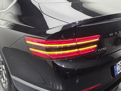 GENESIS G80 (RG3) - 10