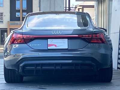 صورة 6 لـ 2024 AUDI E-TRON GT QUATTRO