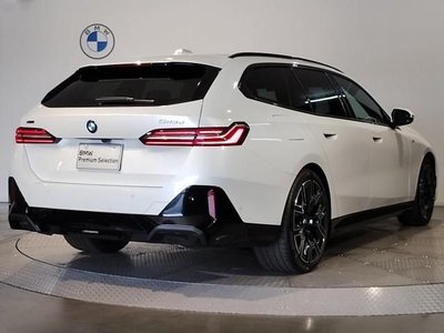 2024 BMW 5 SERIES — фото 3