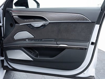 صورة مصغرة 33 لـ 2021 AUDI A8