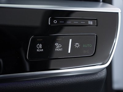 صورة مصغرة 69 لـ 2021 AUDI A8