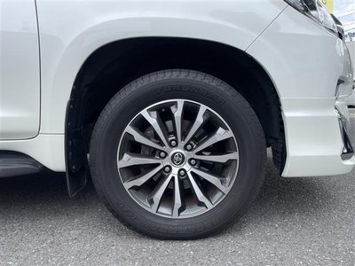 2019 Toyota LAND CRUISER PRADO — миниатюра 32