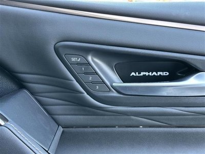 TOYOTA ALPHARD - 10